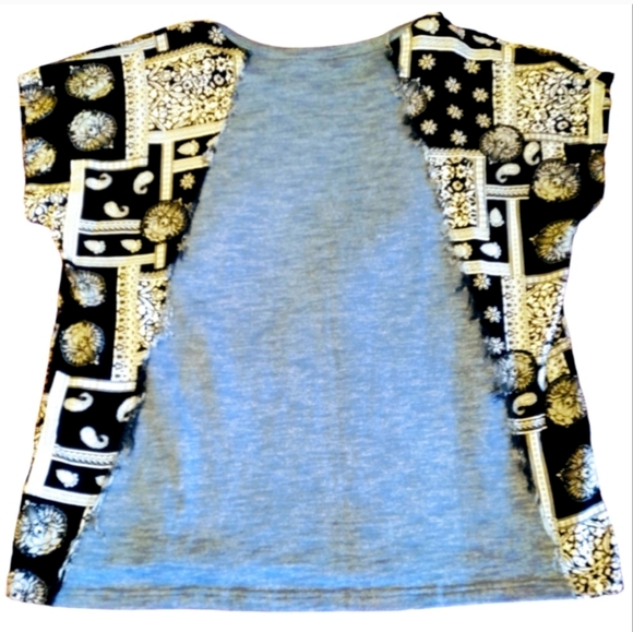 GIGIO NAVY AND WHITE PAISLEY SHORT SLEEVE TOP SIZE L - Picture 2 of 7